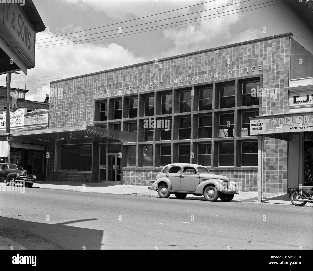 Landesregierung Versicherungen Bürogebäude, Brisbane Street, Ipswich, 1958. Die Regierung von Queensland die Landesregierung Versicherungsbüro gegründet im Jahr 1917. SGIO war verantwortlich für die Versicherung der staatlichen Vermögenswerte und die Lebens- und Allgemeine Versicherung zu den Queensland Öffentlichkeit. Stockfoto