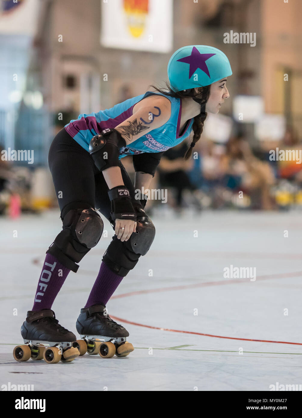 Roller Derby Aktion mit Sonoma vs Shasta in Redding, Kalifornien. Stockfoto