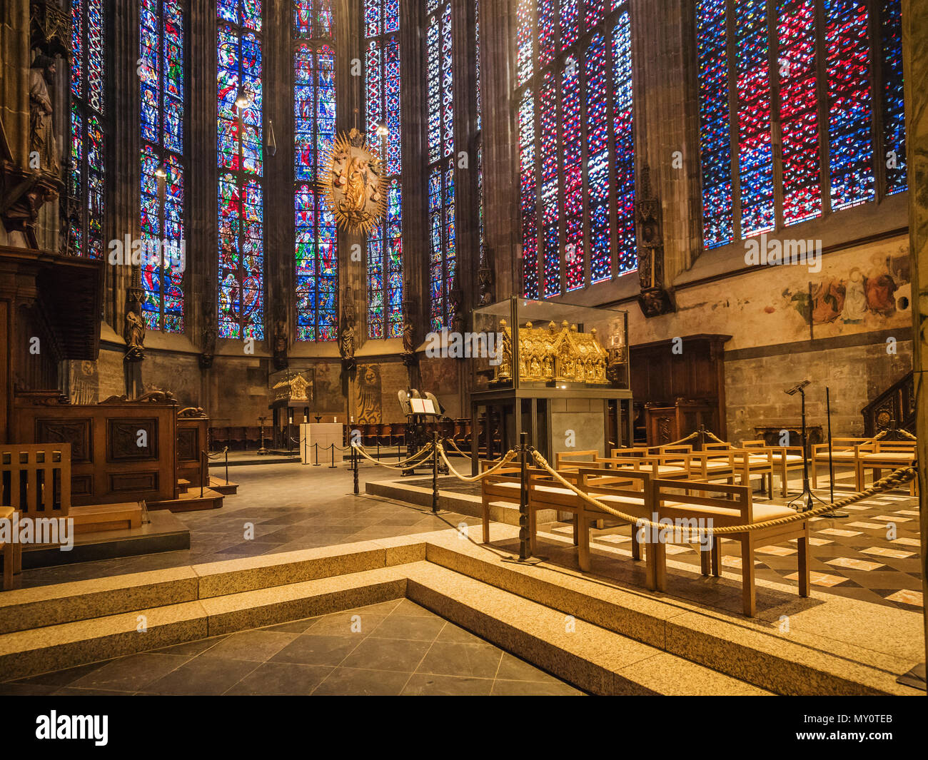 AACHEN, 31. MAI 2018: Innenraum karolingische Octagon (pfalzkapelle) im Dom zu Aachen, Deutschland. Stockfoto