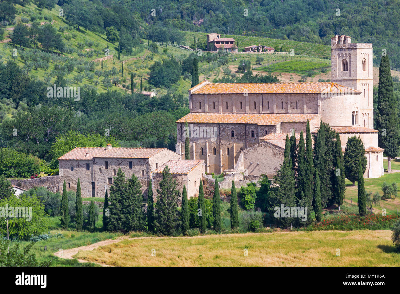 Abtei von Sant'Antimo, Sant Antimo, Abbazia di Sant'Antimo, in der Nähe