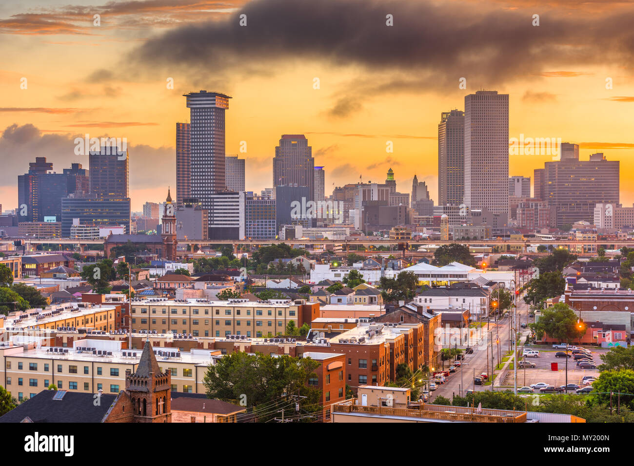 New Orleans, Louisiana, USA Downtown Skyline in der Dämmerung. Stockfoto