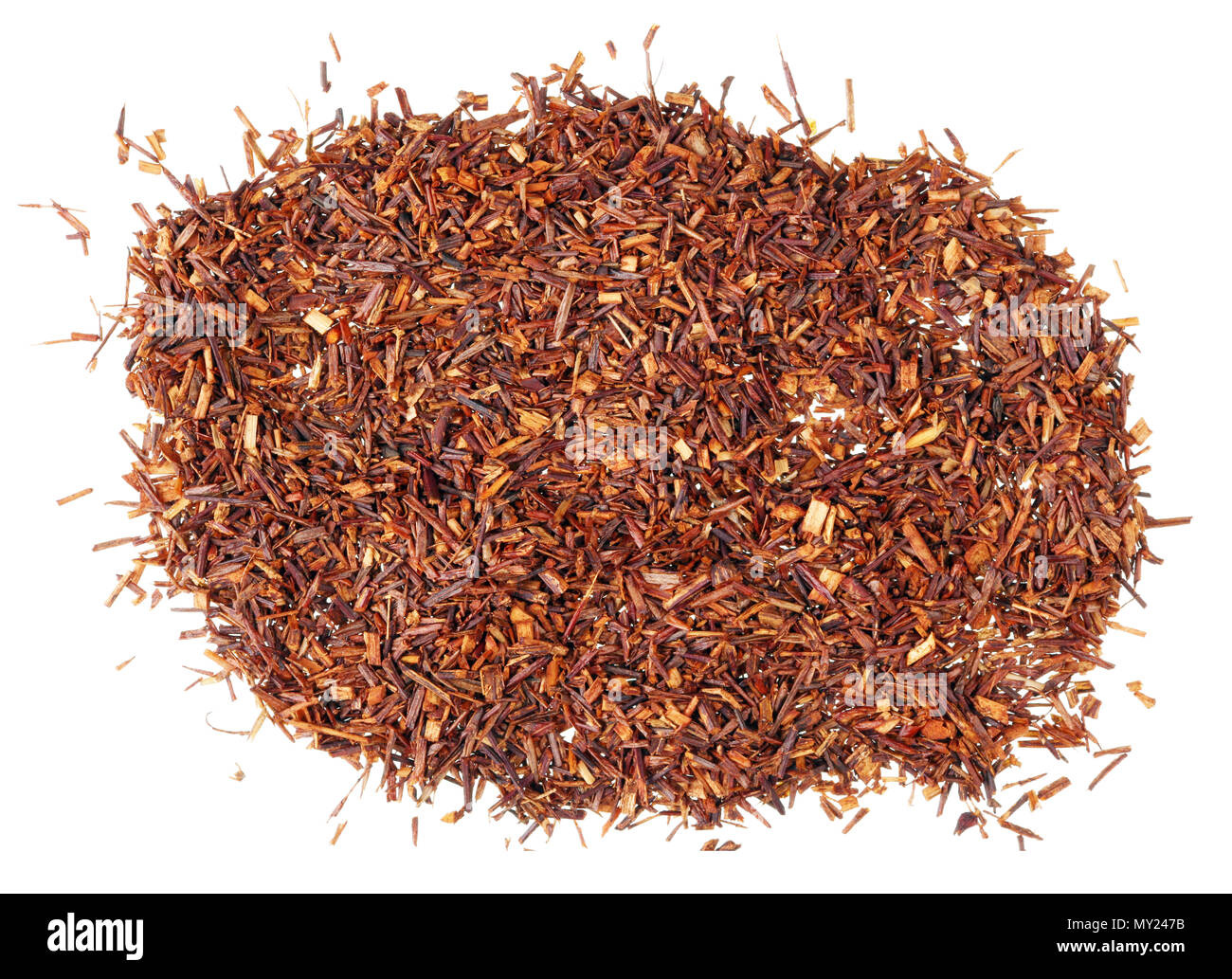 Ein paar trockene rote Mexikanischen Kaffee liegt auf einem Küchentisch. Auf weissem studio Makroaufnahme isoliert Stockfoto