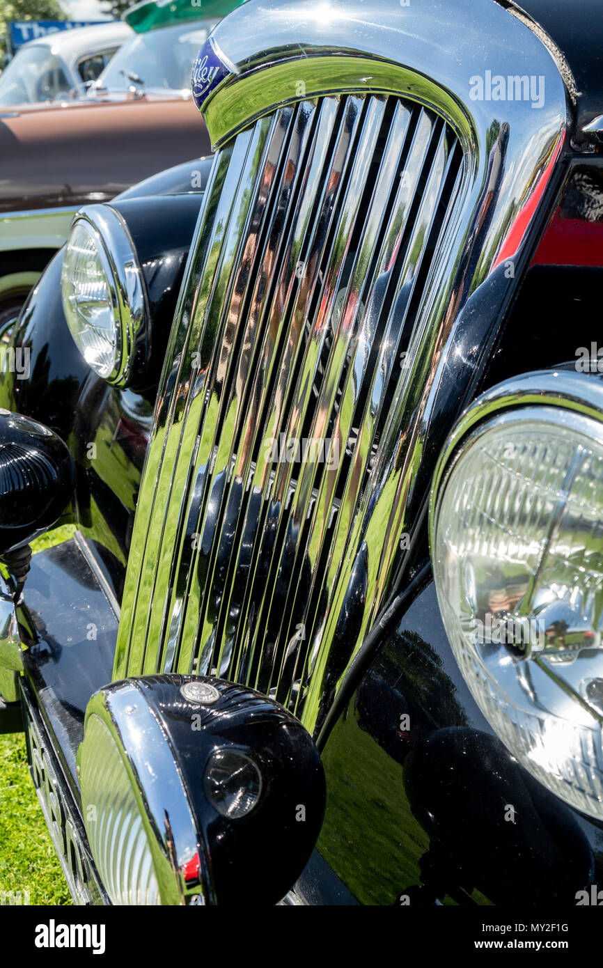 Die vordere Rad Grill auf einem alten Riley Auto, an einem klassischen Auto genommen Treffen in Kent, Großbritannien, Juni 2018. Stockfoto