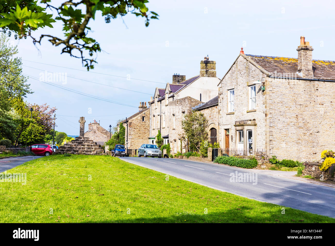 Carperby Carperby Dorf Yorkshire, Yorkshire, Carperby, North Yorkshire, Yorkshire, Yorkshire, England, Yorkshire Carperby Straßen, Wohnungen Stockfoto
