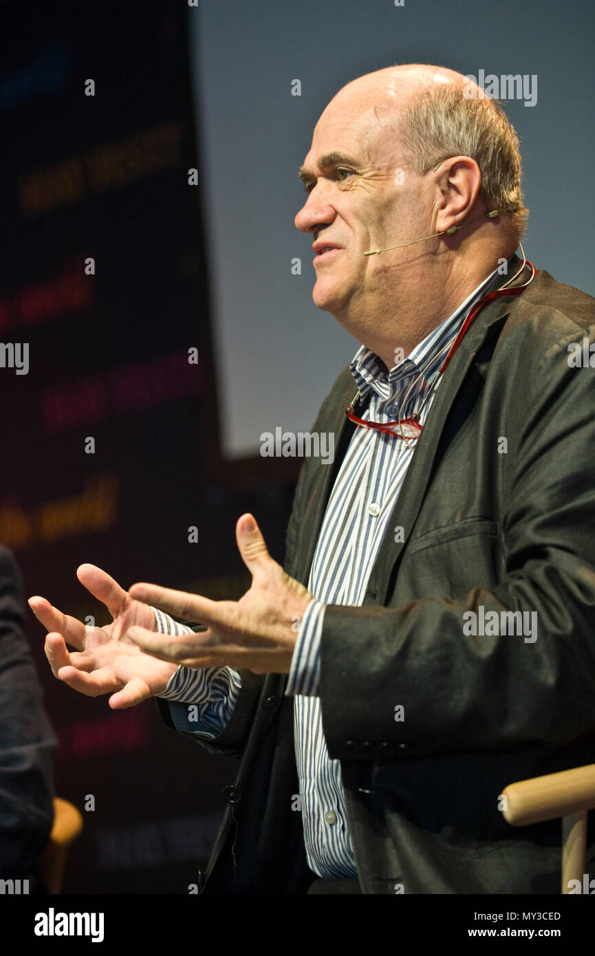 Colm Toibin sprechen auf der Bühne Hay Festival 2018 Hay-on-Wye Powys Wales UK Stockfoto