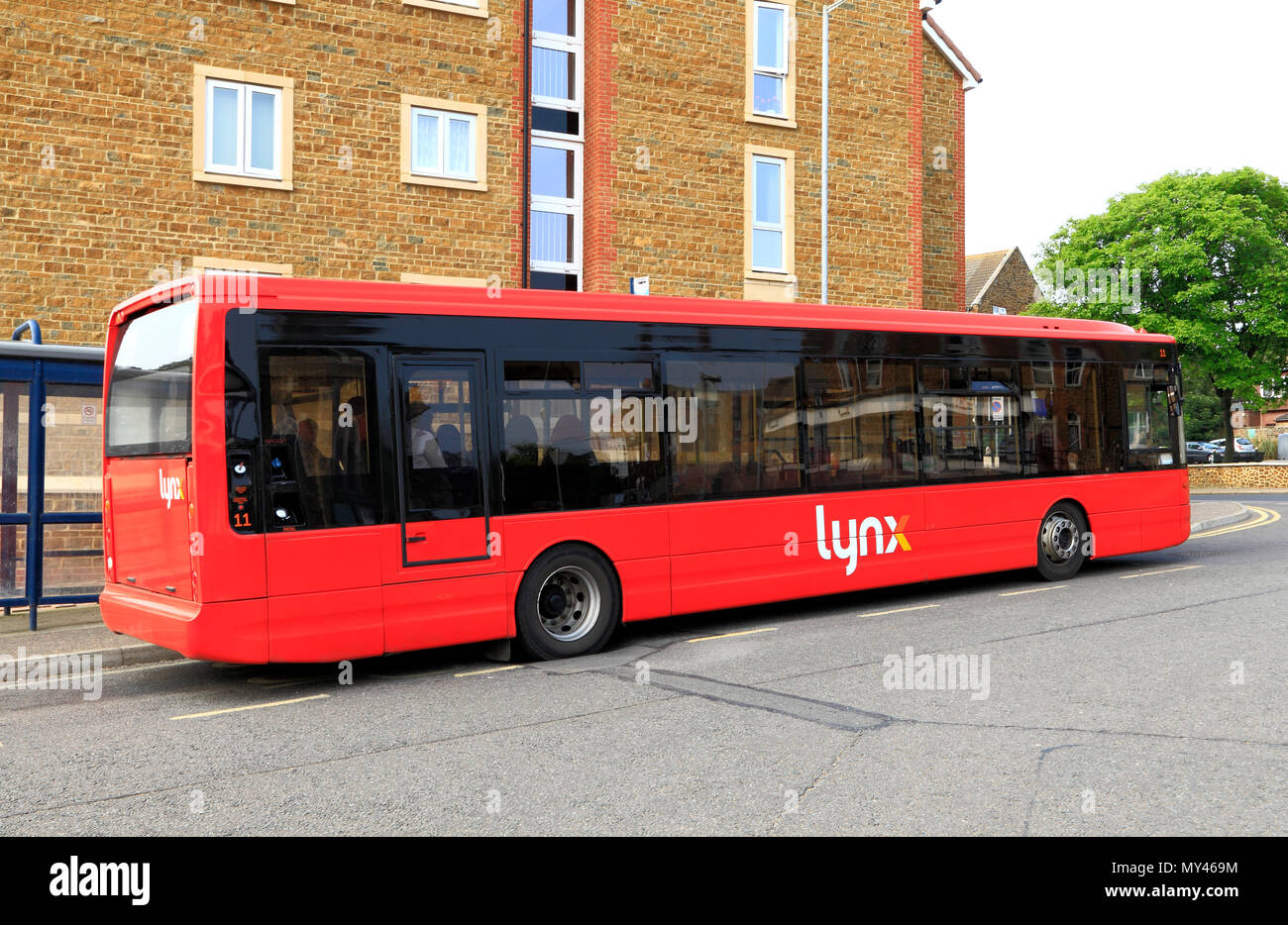 Lynx Bus, Lynx, Rot, öffentlicher Verkehr, Hunstanton zu Kings Lynn, Norfolk, Großbritannien Stockfoto