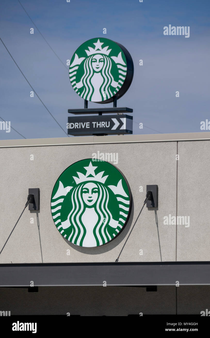 Starbucks Drive Thru Zeichen, Pasco, Washington State, USA Stockfoto