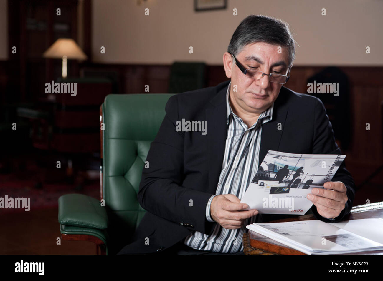 . Englisch: Politische und wirtschaftliche Abbildung. 7 März 2012, 14:47:50. Artashes Martirosyan 507 Sukiasyan Khachatur Stockfoto