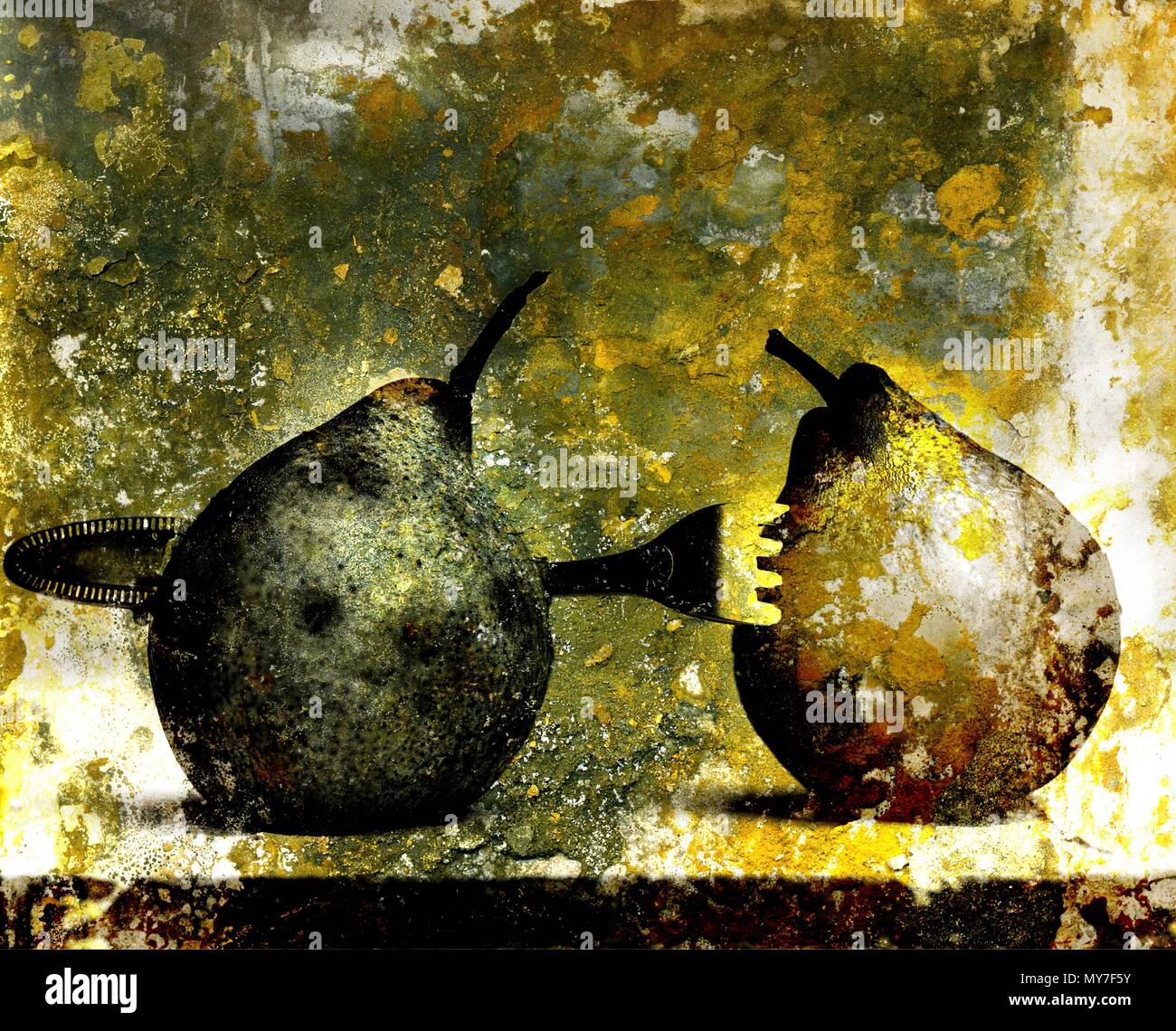 Abstrakte Illustration von Birnen auf strukturiertem Hintergrund mit surrealen Elementen und einer Gabel Stockfoto