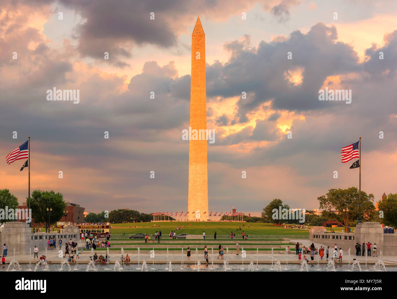 Washington DC-Skyline bei Sonnenuntergang im Sommer mit Washington Monument, Washington DC, USA. Stockfoto