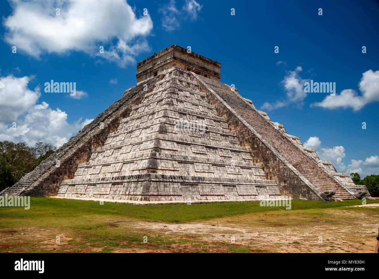 Zwei Wände der Pyramide Stockfoto