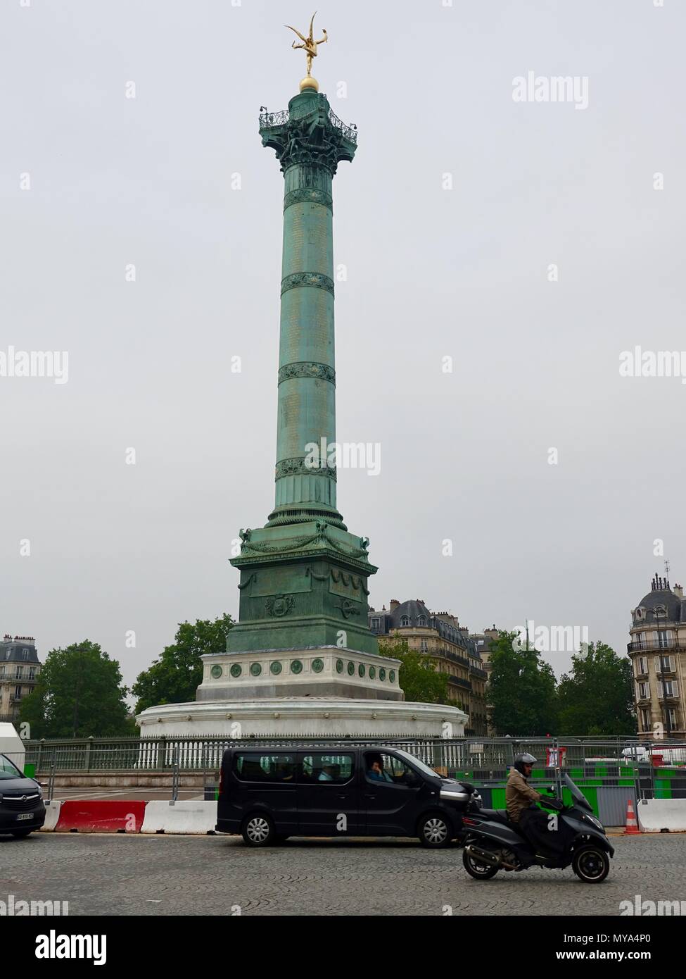 Juli Spalte commenerating der Französischen Revolution von 1830 nur nach dem Gerüst entfernt wurde, nach einem Jahr der Sanierung, Paris, Frankreich Stockfoto