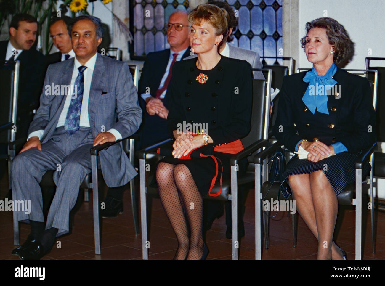 Königin Noor von Jordanien im Historischen Rathaus Köln, Deutschland 1988. Königin Noor von Jordanien im Kölner Rathaus, Deutschland 1988. Stockfoto