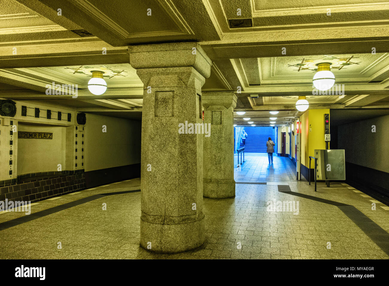 Berlin Wilmersdorf. Rüdesheimer Platz UBahn U 3 UBahnhof. Station