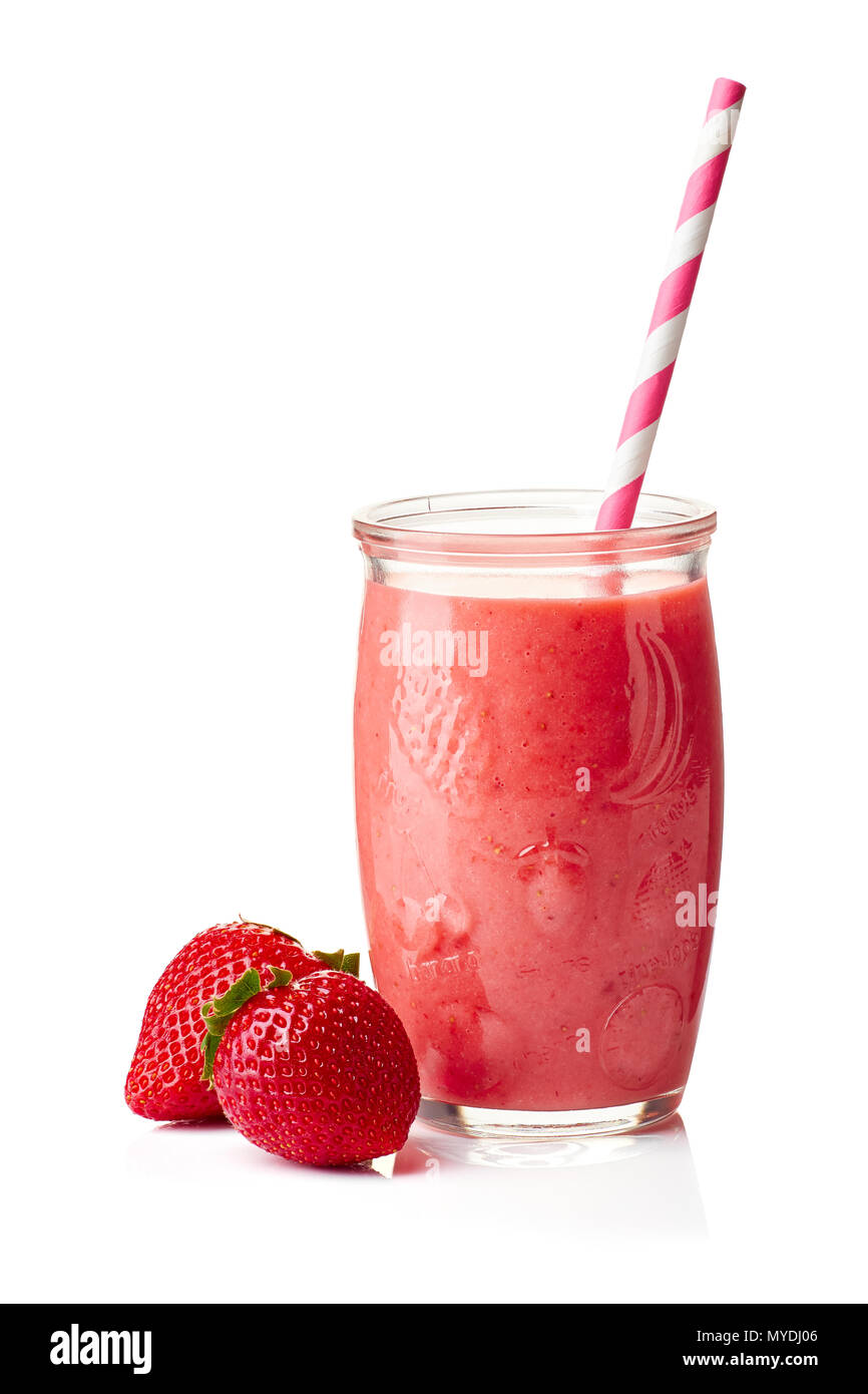 Joghurt und Erdbeere Smoothie in Glas mit Strohhalm auf Weiß Stockfoto