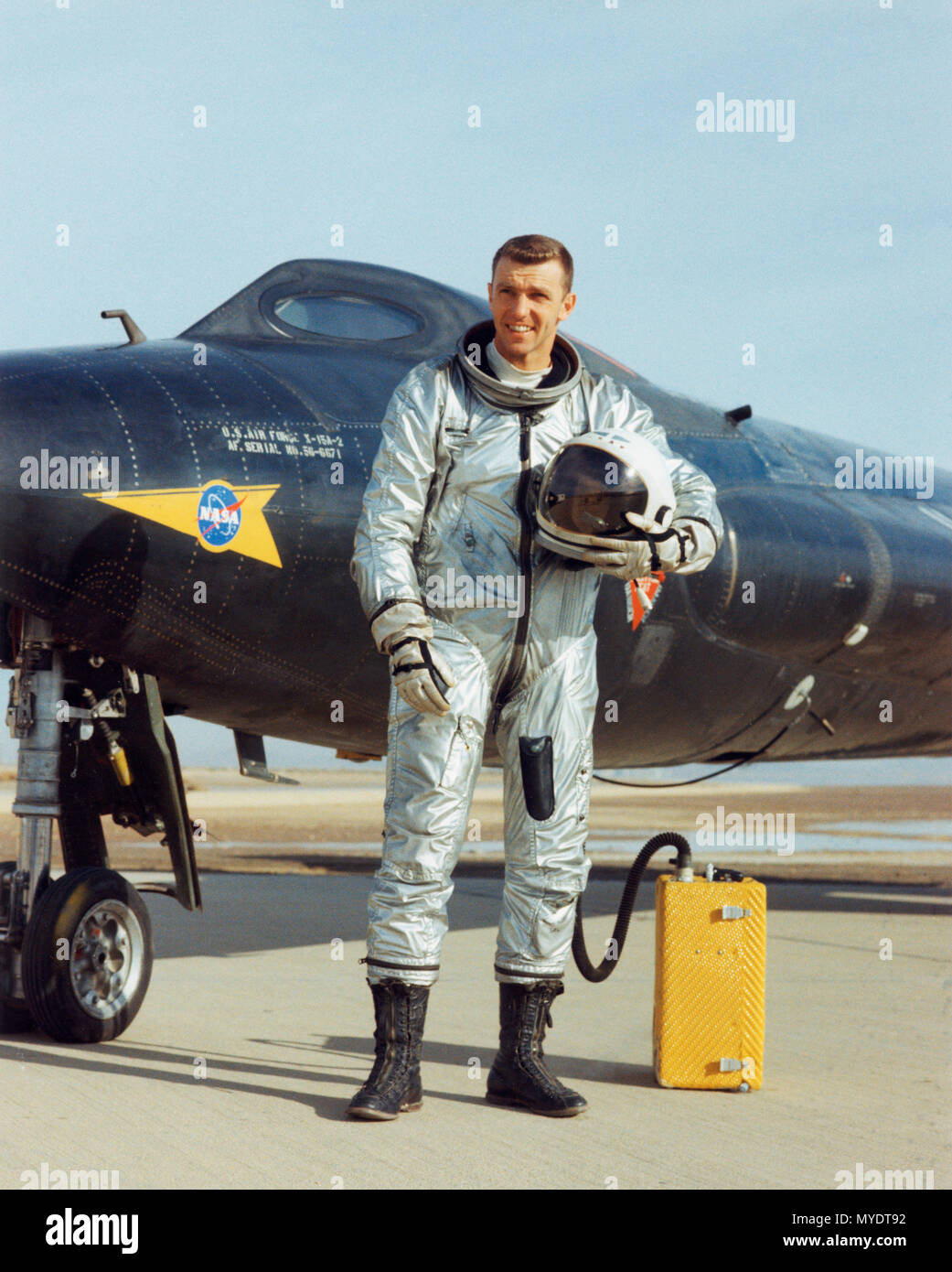 1963 Kapitän Engle wurde als einer von zwei Air Force Piloten der X-15 Forschungsrakete Flugzeug zu fliegen. Er reiste nach 280.000 Fuß Höhe genommen vielleicht 12/2/65 Stockfoto