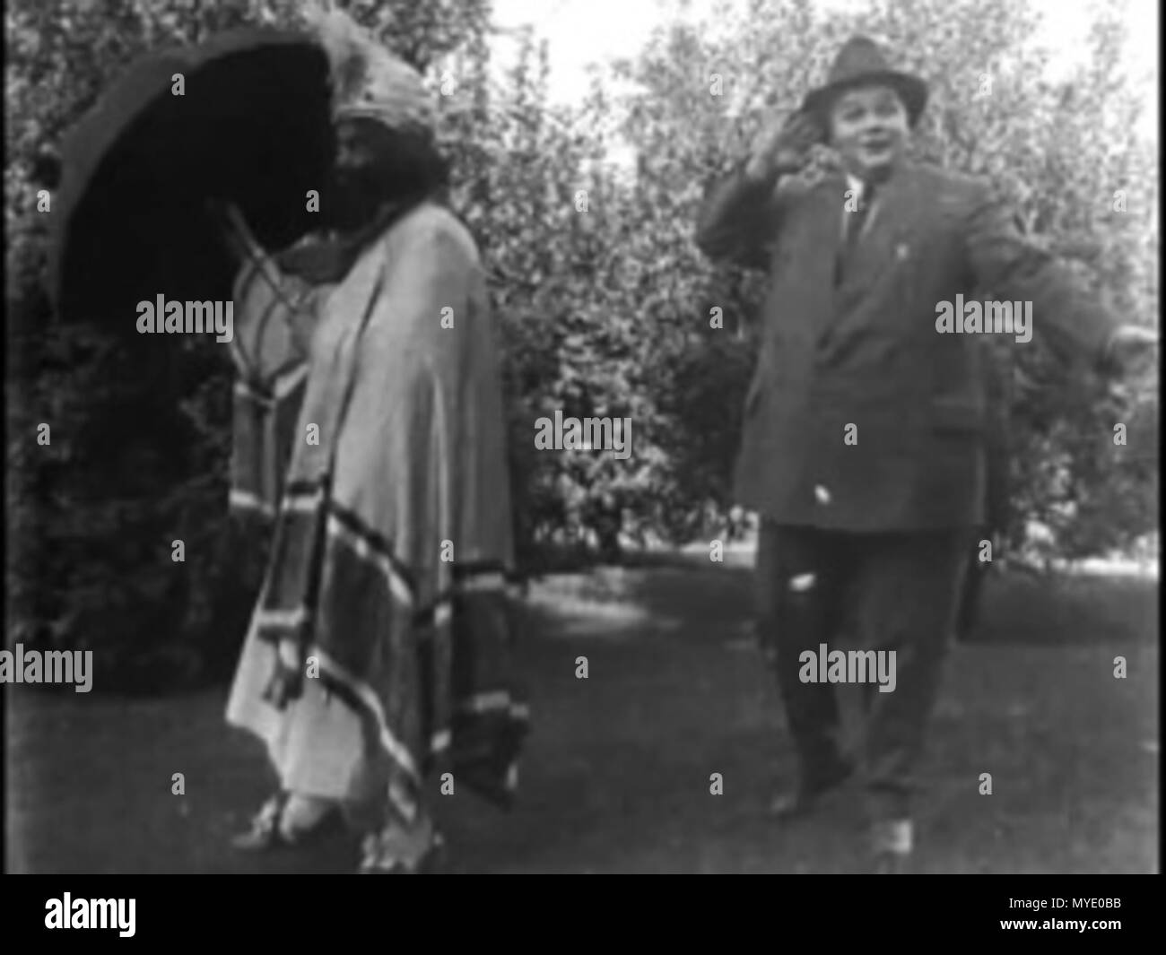 . Français: Foto extraite du Film "Ein Flirt Fehler" (G. Nichols, 1914). 11 Januar 2014, 16:39:35. silentbeauties 182 A-flirts - Fehler 1914 Stockfoto