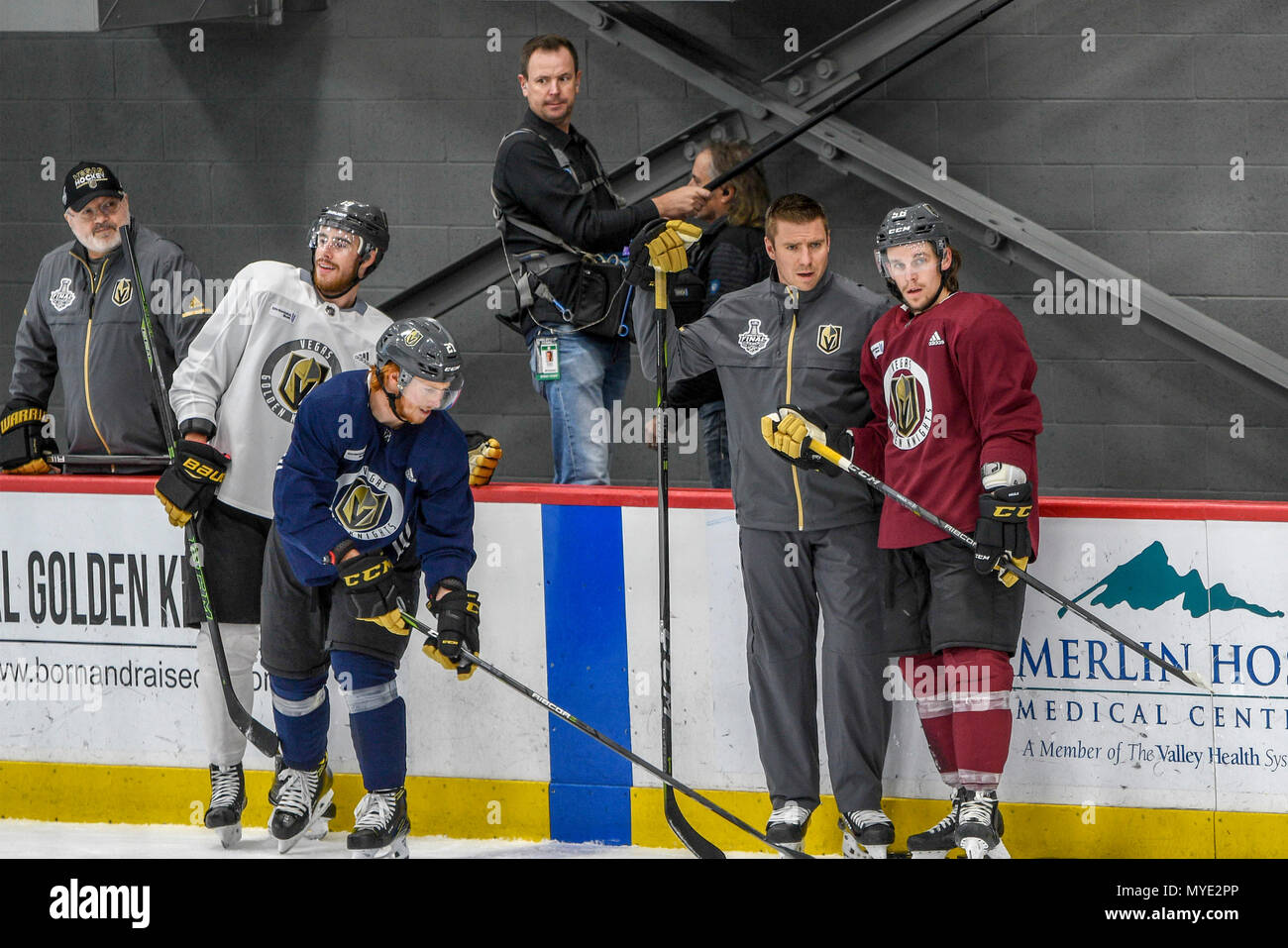 Las Vegas, NV, USA. 06 Juni, 2018. Reilly Smith Cody Haula Eakin Erik dargestellt, während der Las Vegas Golden Knights Stanley Cup Praxis bei City National Arena in Summerlin, Nevada am Juni 06, 2018. Credit: Damairs Carter/Medien Punch/Alamy leben Nachrichten Stockfoto