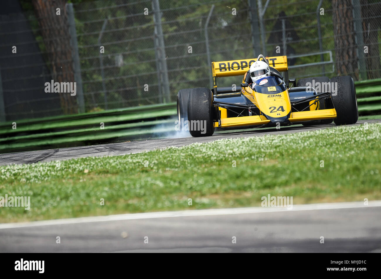 Historischen Rennwagen Der Formel 1 Formel 2 Formel 3 Gran Turismo Und Prototyp Auf Der Strecke
