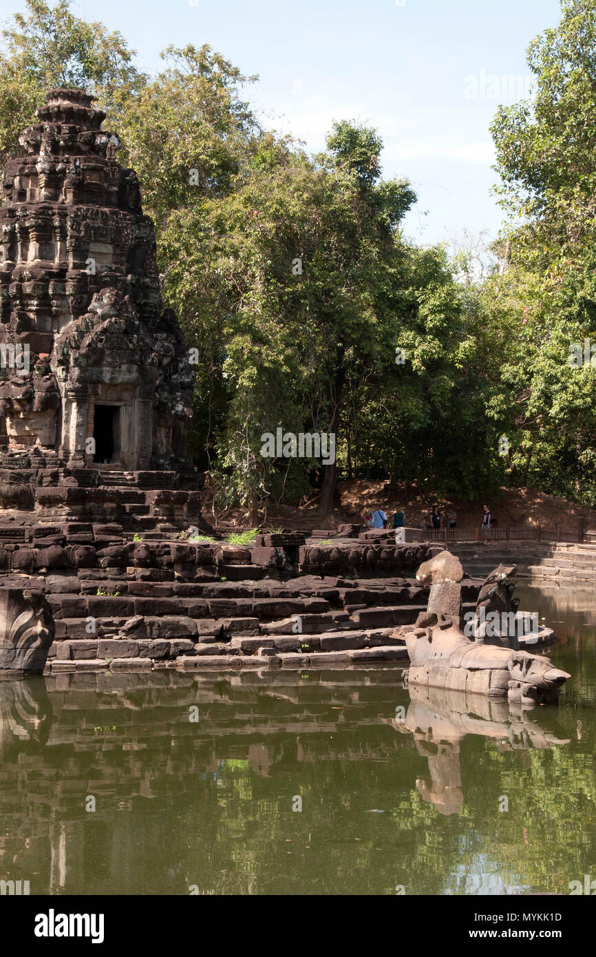 Siem Reap, Kambodscha, Blick auf die Insel Tempel Neak Pean und Statuen Stockfoto