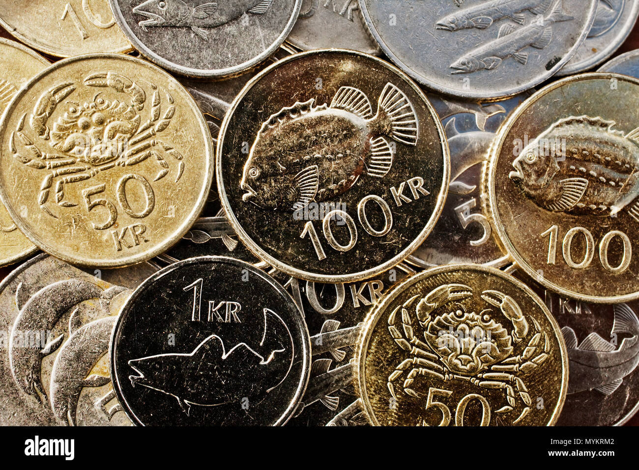 Isländische Krone, Währung, Münzen mit Fisch und Meerestiere, Island Stockfoto