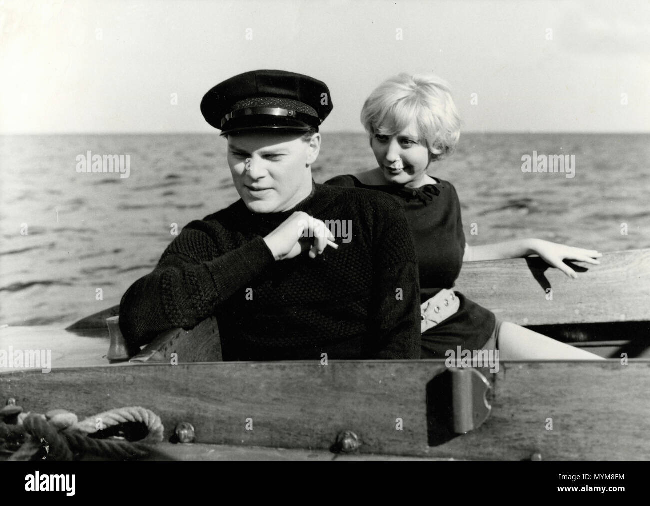 Dänische Schauspieler Frits Helmuth und Mimi Heinrich im Film Skibet Er ladet Med, Dänemark 1960 Stockfoto