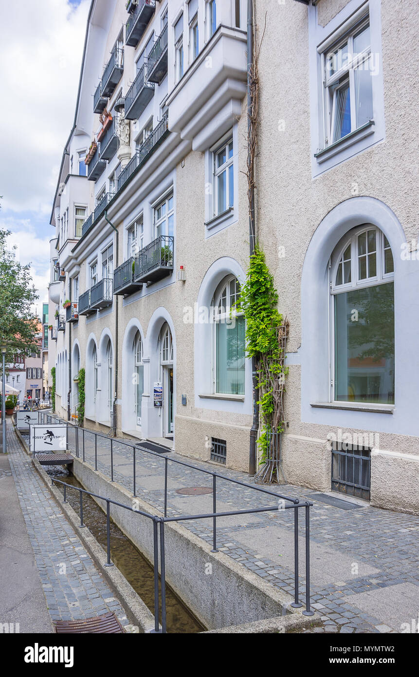 Ravensburg, Baden-Württemberg, Deutschland - Blick nach unten Rossbach Straße (Rossbachstrasse). Stockfoto