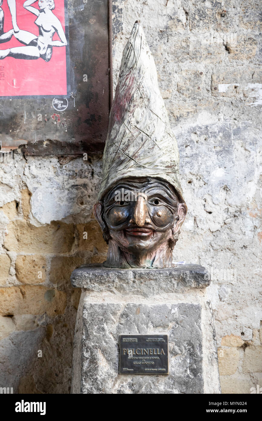Statue Of Pulcinella Stockfotos und bilder Kaufen Alamy