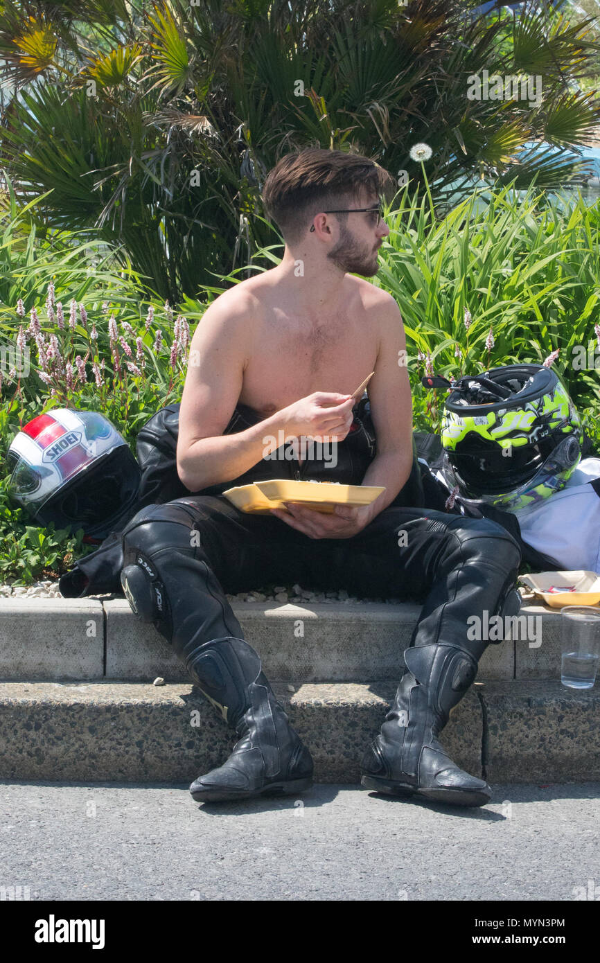 Motorradfahrer aus ganz Europa treffen sich in Hastings feiert 40 Jahre des legendären Mayday laufen auf der Bike 1066. Großbritanniens größte kostenlose-zu-besuchen Motorrad Festival, Mayday Bank Holiday Wochenende 2018 Mit: Atmosphäre, wo: East Sussex, England, Großbritannien Wann: 07. Mai 2018 Credit: Wheatley/WANN Stockfoto