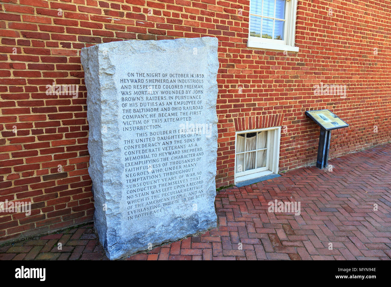 Harpers Ferry, WV, USA - 24. Mai 2018: Die Geschichte von Harpers Ferry memorialized mit historischen Markierungen in der Altstadt. Stockfoto