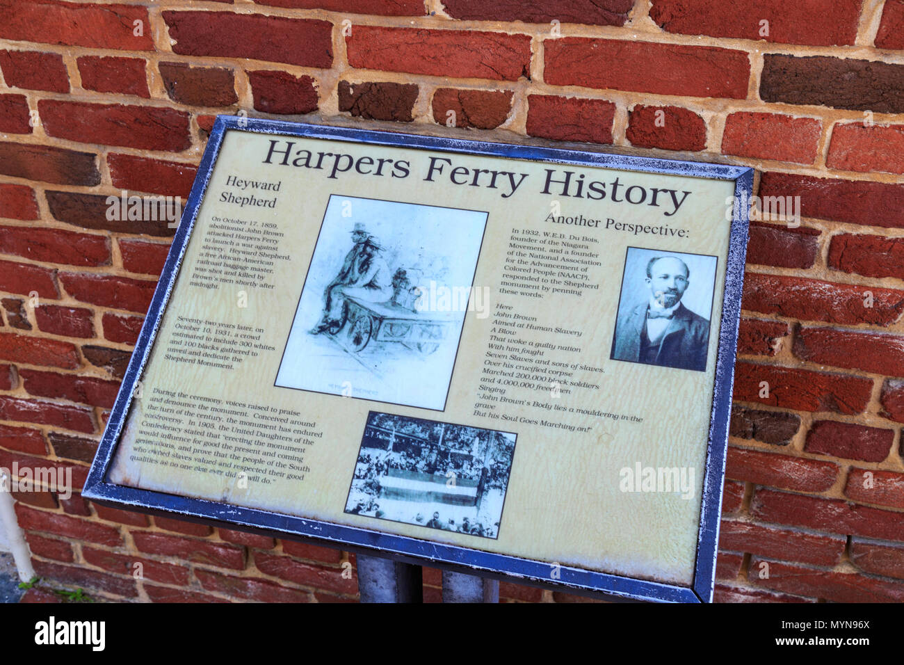 Harpers Ferry, WV, USA - 24. Mai 2018: Die Geschichte von Harpers Ferry memorialized mit historischen Markierungen in der Altstadt. Stockfoto