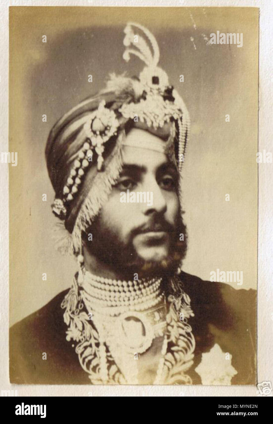 . Englisch: ein autographiertes Foto, c 1856; * einen genaueren Blick auf das Foto*. ca. 1856. Unbekannt 420 Foto 1856 b Stockfoto