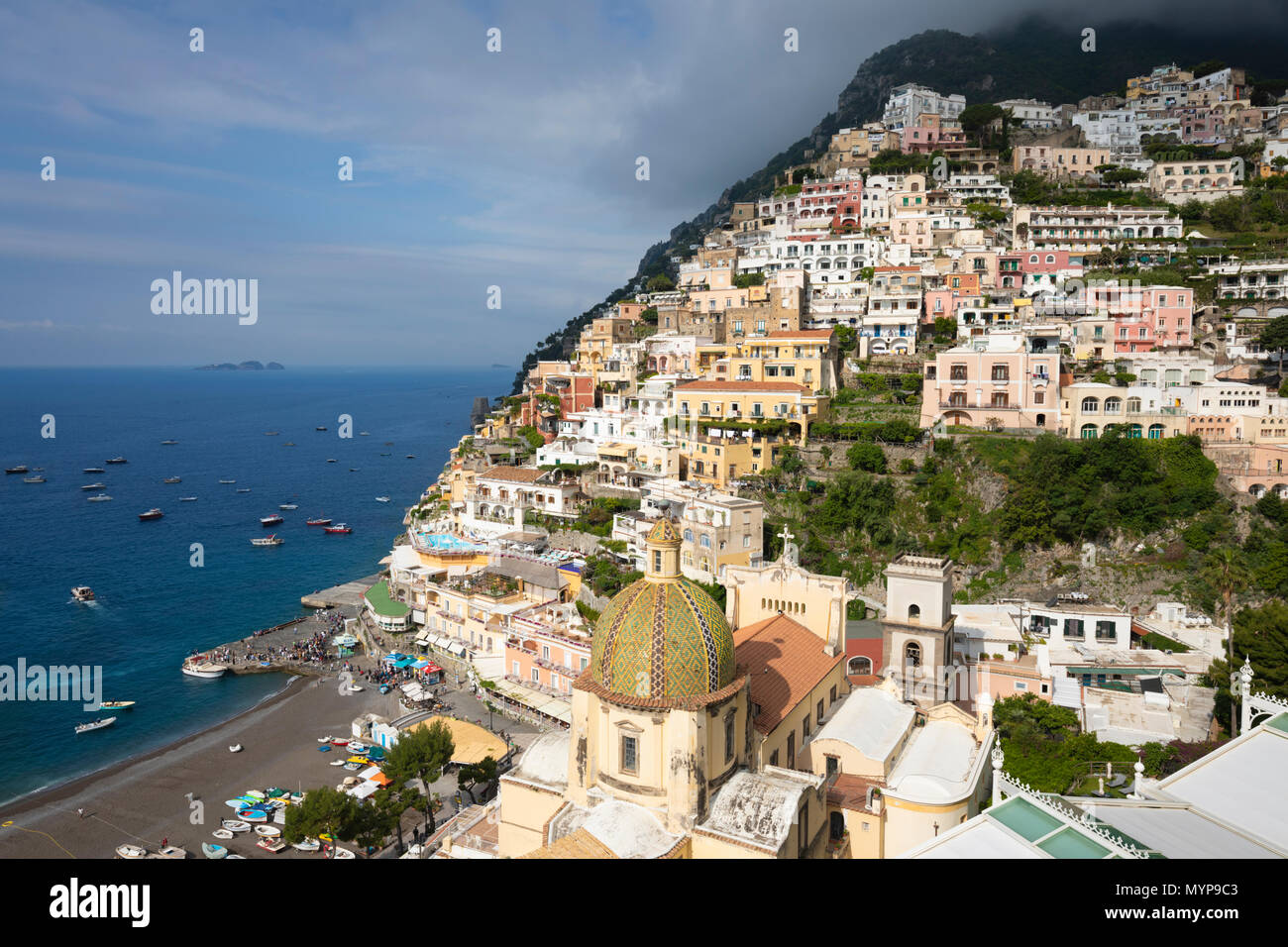 Blick über das Resort von Positano, Positano, Amalfi, Kampanien, Italien, Europa Stockfoto