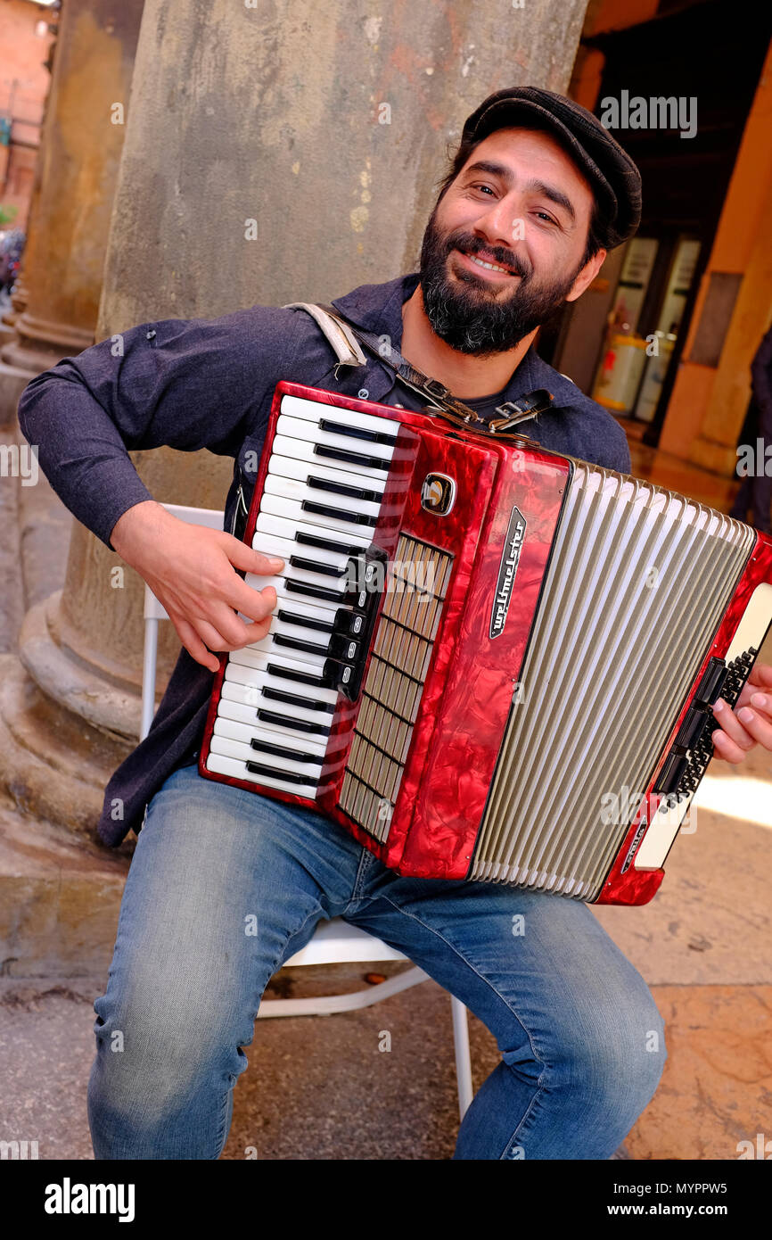 Straßenmusiker in Bologna, Italien Stockfoto