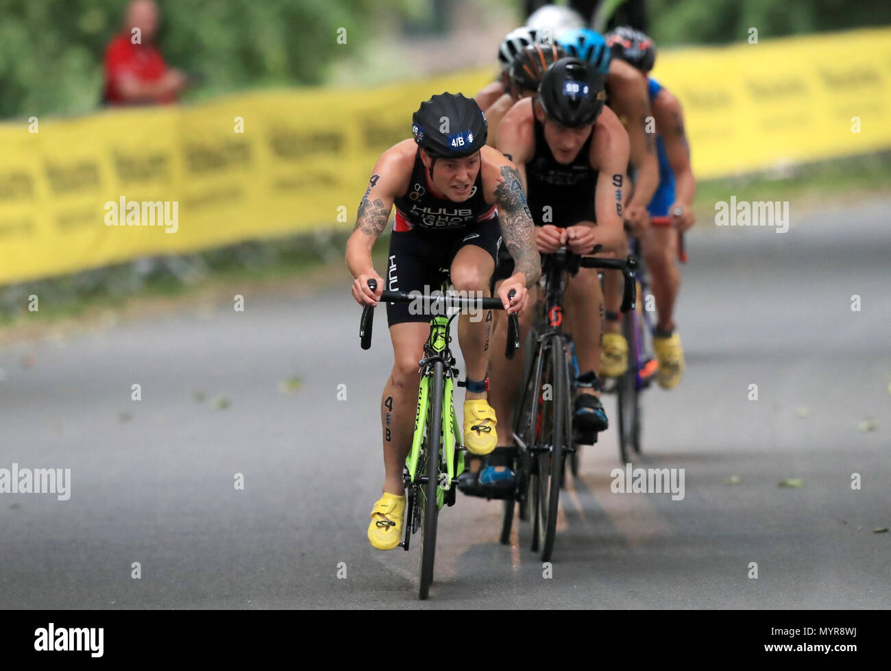 Team in Großbritannien Thomas Bischof konkurriert in der zweiten Etappe während der Accenture 2018 World Triathlon Mixed Staffel Ereignis in Nottingham. Stockfoto