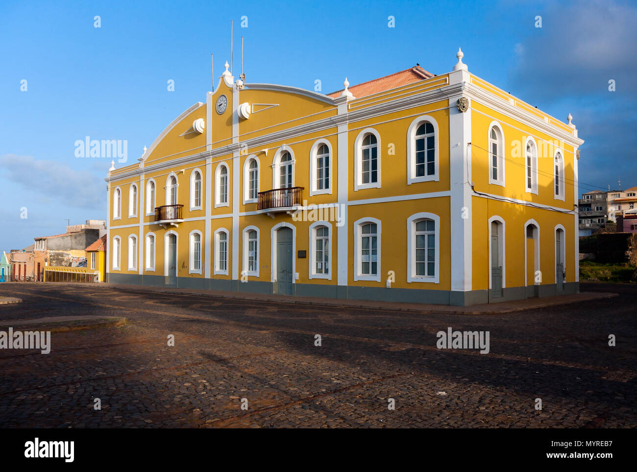 Stadthalle von Ribeira Grande in einem Fischerdorf, Ponta do Sol, KAP VERDE - 08. Dezember 2015 Stockfoto