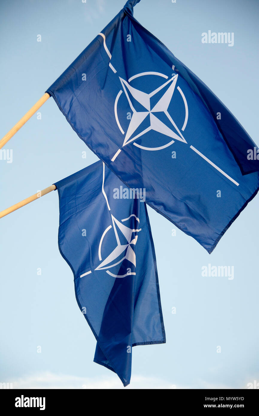 North Atlantic Treaty Organization NATO-Flagge in Gdynia, Polen. 14. Januar 2017 © wojciech Strozyk/Alamy Stock Foto Stockfoto
