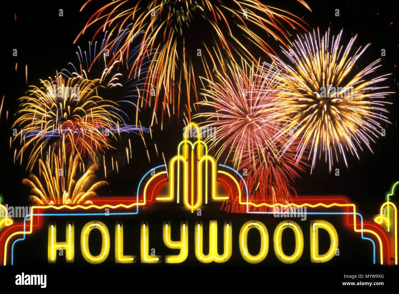 Neon Hollywood Sign Fireworks Night Stockfotos Und Bilder Kaufen Alamy
