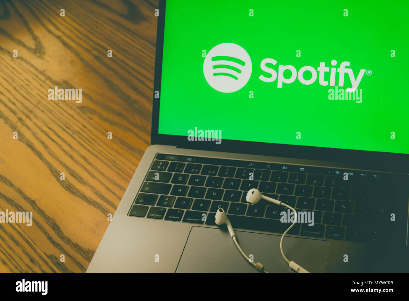 Dallas, Texas/USA -06/7/2018: (Foto von der Spotify Logo am Bildschirm) Stockfoto