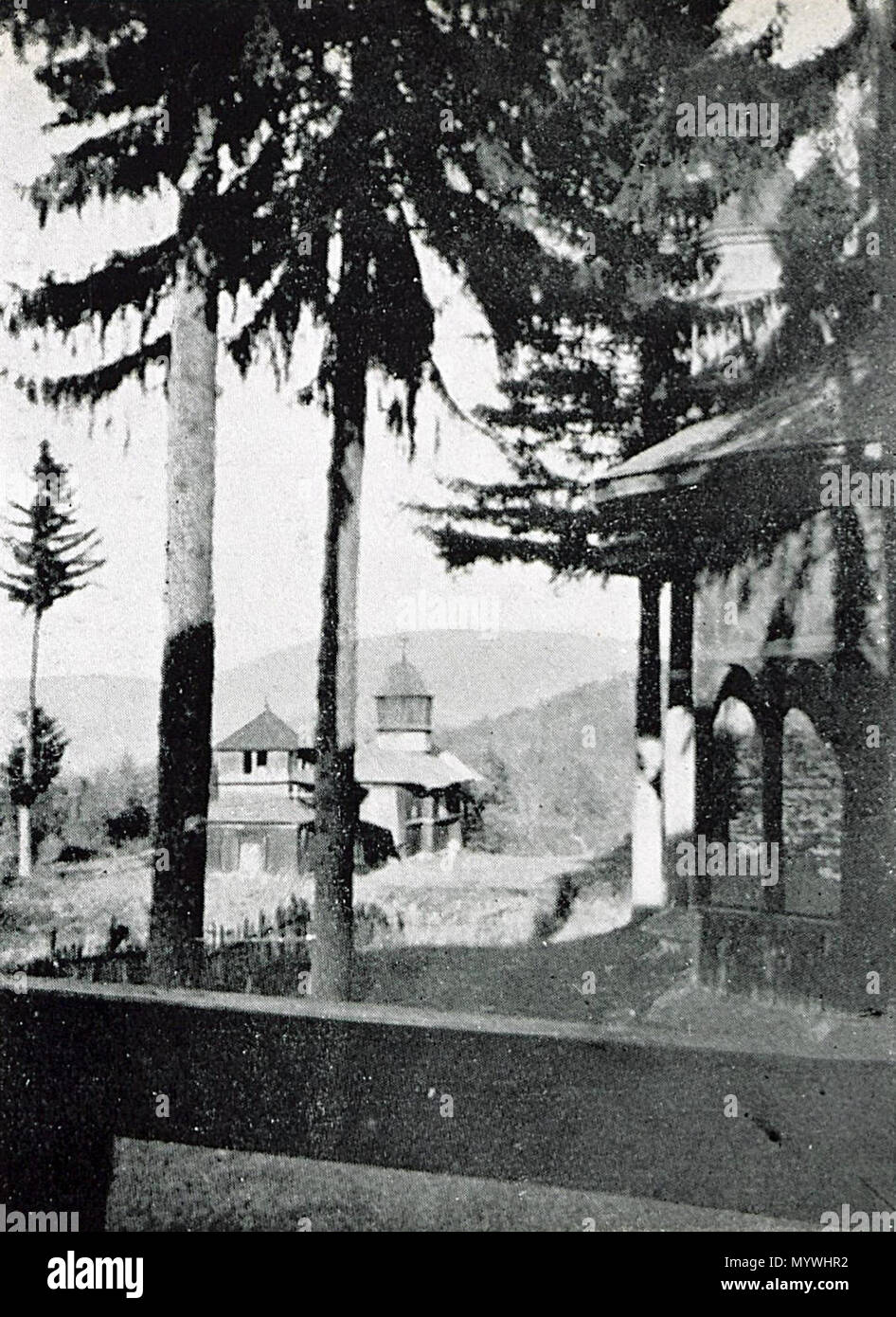 . Englisch: 1916 - Fotoalbum - Vrancea region-Bild vom Poiana Mărului Kloster Română: 1916 - Album foto-Vrancea - Stellen de la Poiana Mănăstirea Mărului. Zwischen 1916 und 1918 2 Armata 9 Germana - Album foto-Vrancea - manastire ortodoxa la Intre Ramnice Stockfoto