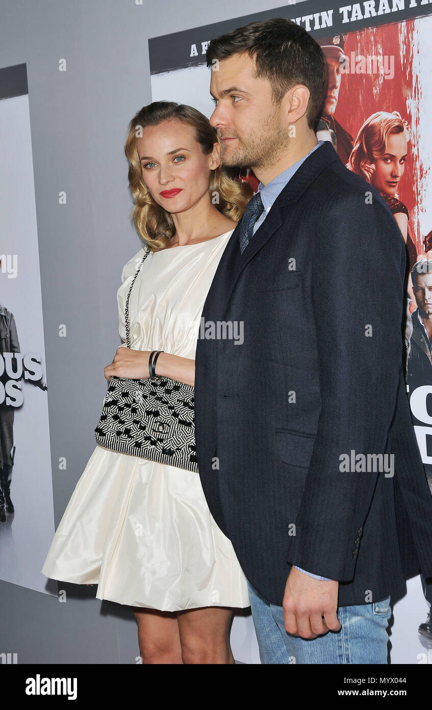 Diane Kruger Joshua Jackson 08 - Inglorious Basterds DVD-Start in die neue  Beverly Kinos in Los Angeles. Diane Kruger Joshua Jackson 08 Veranstaltung  in Hollywood Leben - Kalifornien, Red Carpet Event, USA,