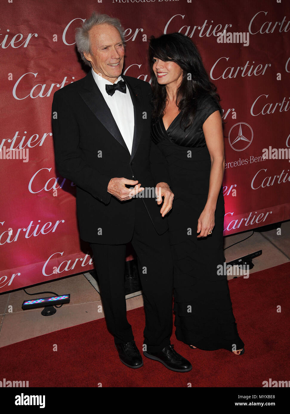 Clint Eastwood und Frau Dina - 20. Ann. Der Palm Springs Film Festival im Palm Springs Convention Center. EastwoodClint Dina 57 eine Veranstaltung in Hollywood Leben - Kalifornien, Red Carpet Event, USA, Filmindustrie, Prominente, Fotografie, Bestof, Kunst, Kultur und Unterhaltung, prominente Mode, Besten, Hollywood Leben, Event in Hollywood Leben - Kalifornien, Roter Teppich und backstage, Musik Prominente, Topix, Paar, Familie (Mann und Frau) und Kids - Kinder, Brüder und Schwestern anfrage tsuni@Gamma-USA.com, Kredit Tsuni/USA, 2006 bis 2009 Stockfoto