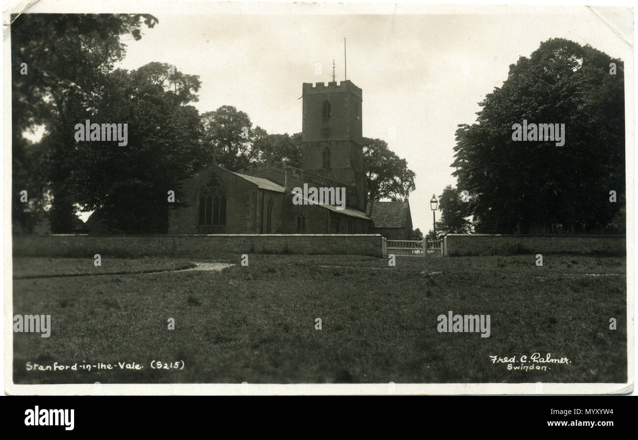 . Englisch: Postkarte der Kirche von England Pfarrkirche St. Denys, Stanford-in-der-Vale, England. Der Fotograf war Fred C. Palmer von Tower Studio, Herne Bay, Kent Ca. 1905-16, und von 6 Cromwell Street, Swindon Ca. 1920-36. Er wird geglaubt, gestorben 1936-1939 haben. Dieser Ausdruck hat mit Alter abgedunkelt, aber es wäre unangemessen, um die Helligkeit einzustellen, weil Detail, z.b. Wolken am Himmel, wäre verloren. Grenze der verbleibende Rand dieses Bildes ist wichtig für die Forscher von dieser Fotograf. Einige Fotografen schmückten ihre Bilder mehr als andere, und Palmer hat einen guten Ruf für Pr Stockfoto