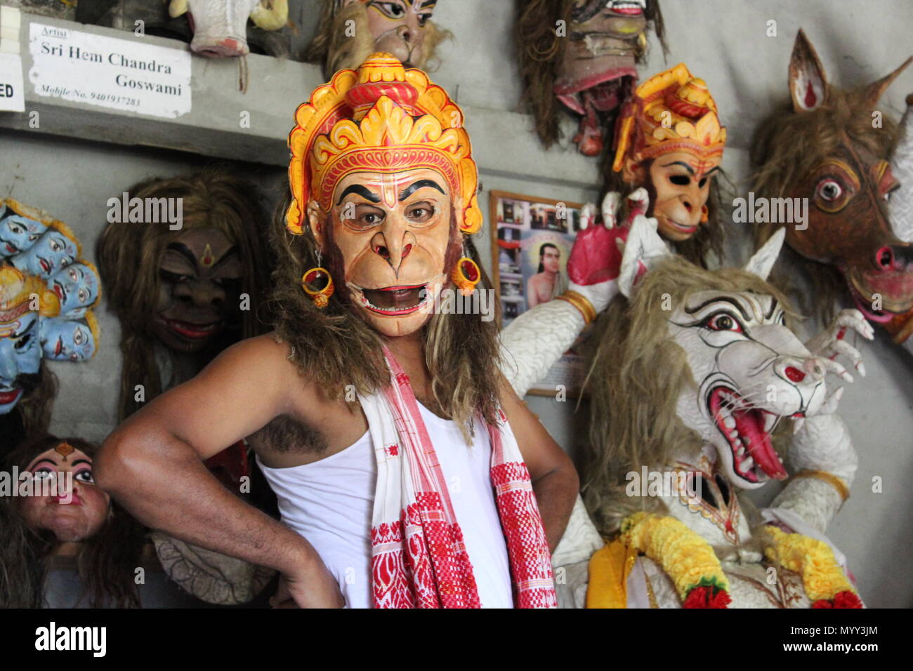 Maske träger Künstler. Majuli chamaguri satra Stockfoto