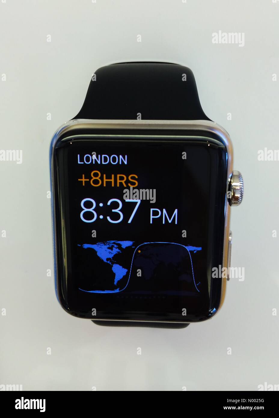 Apple-Uhren sind jetzt im Verkauf im Apple Store. Stockfoto