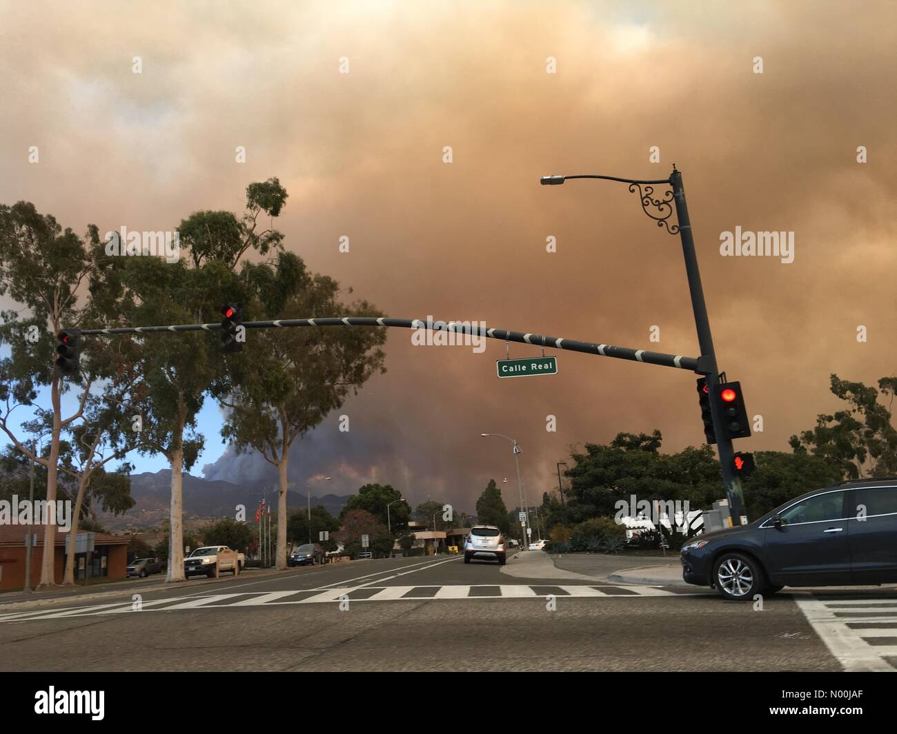 Santa Barbara, Kalifornien, USA vom 16. Dezember 2017 Die Thomas Brand jetzt verbrannt hat 267,500 Hektar. Credit: Lisa Werner/Stockimo News/Alamy Credit: Lisa Werner/StockimoNews/Alamy leben Nachrichten Stockfoto