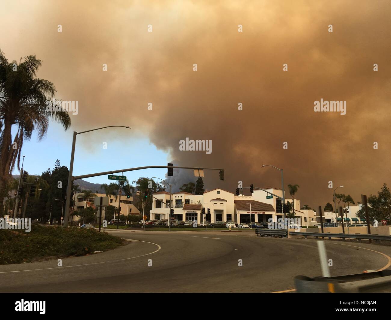Santa Barbara, Kalifornien, USA vom 16. Dezember 2017 Die Thomas Brand jetzt verbrannt hat 267,500 Hektar. Credit: Lisa Werner/Stockimo News/Alamy Credit: Lisa Werner/StockimoNews/Alamy leben Nachrichten Stockfoto