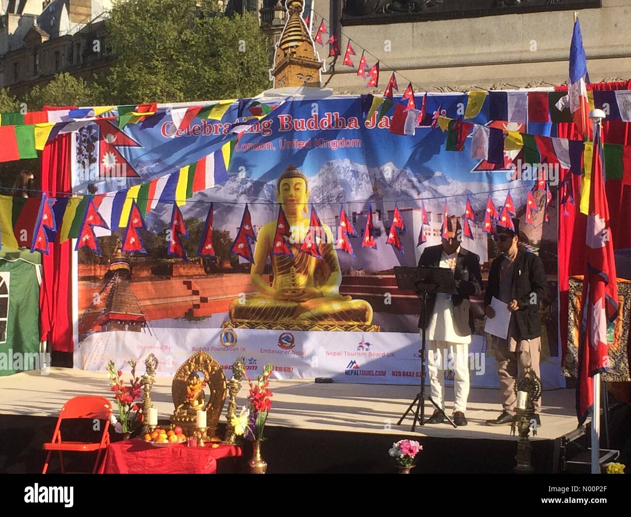 London, Großbritannien. 05 Mai, 2018. Buddha Feier in London Trafalgar Square Credit: PennPix/Matt Pennington/StockimoNews/Alamy leben Nachrichten Stockfoto