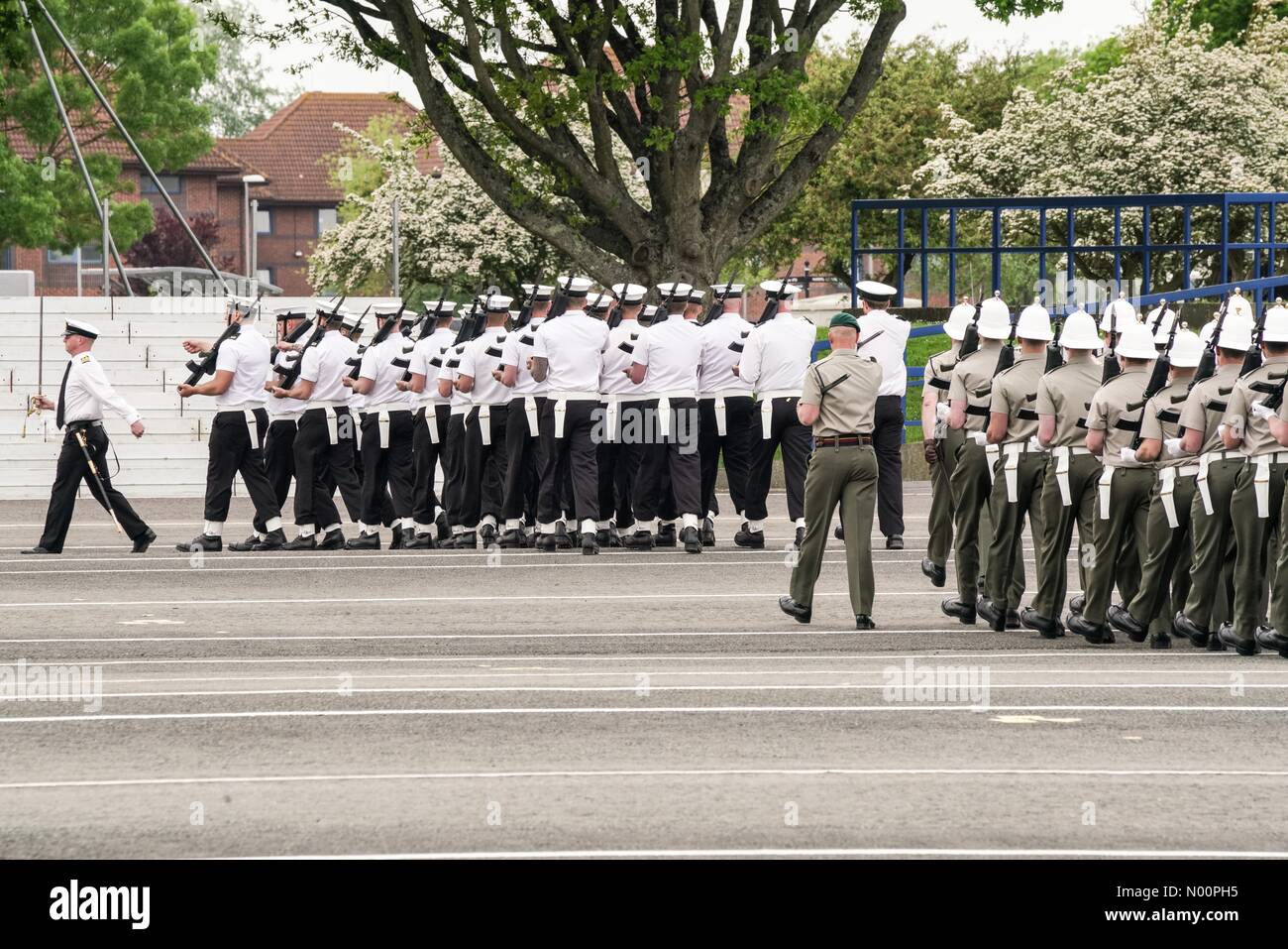 Streitkräfte die Vorbereitungen für die königliche Hochzeit. HMS Collingwood, Fareham. 16. Mai 2018. Royal Navy kleine Schiffe und Tauchen und die Royal Marines Proben zeremoniellen Unterstützung für die königliche Hochzeit. Credit: jamesjagger/StockimoNews/Alamy leben Nachrichten Stockfoto