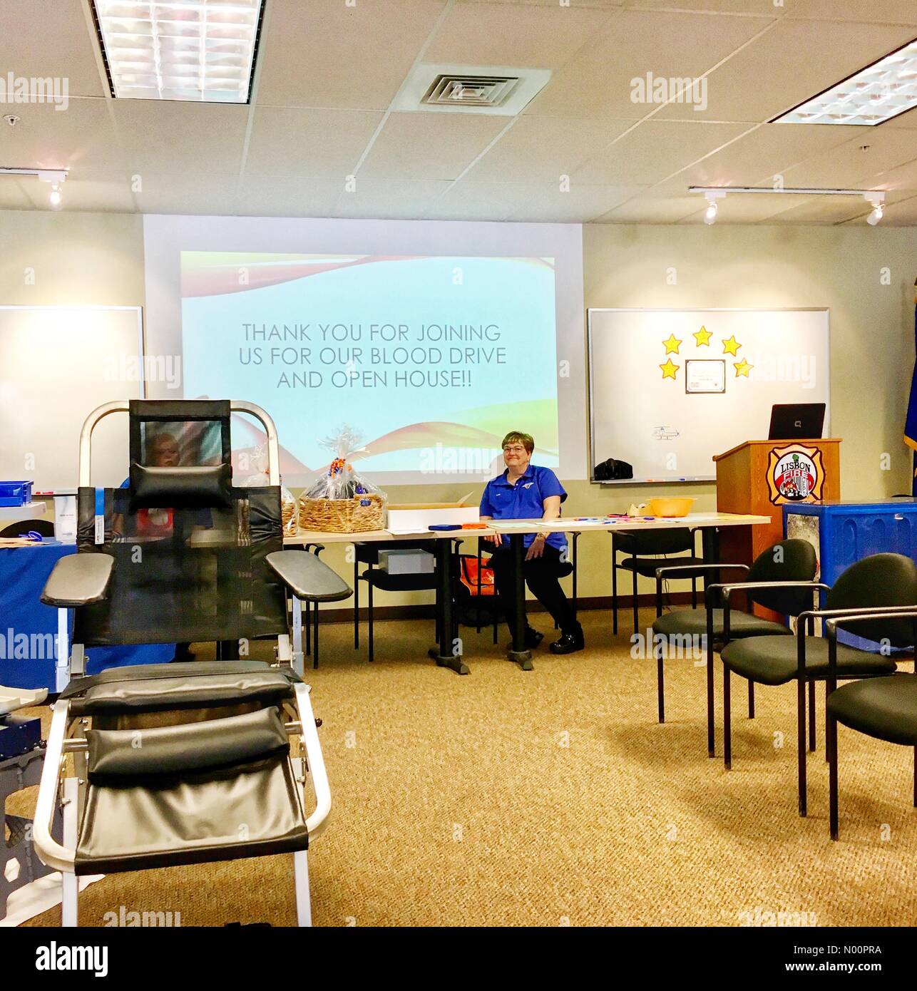 Pewaukee, USA. 22. Mai, 2018. Feuerwache Open House & Blood Drive, 22. Mai 2018, Pewaukee, WI, USA, Lissabon Feuerwehr hält Touren und Gemeinschaft Blood Drive, DianaJ/StockimoNews/Alamy Credit: Diana J./StockimoNews/Alamy leben Nachrichten Stockfoto